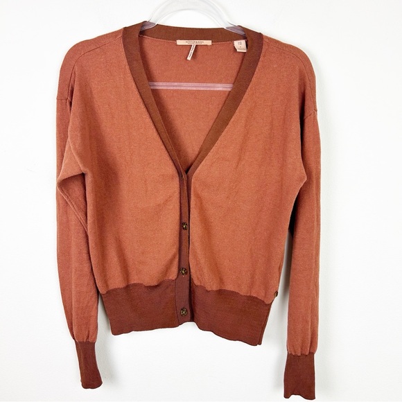 Scotch & Soda Sweaters - Scotch & Soda by Madison Scotch cotton/wool blend rust button up cardigan small
